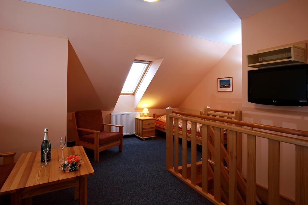 Wellness Penzion Pod Rozhlednou Kostelec nad Orlicí Rum bild